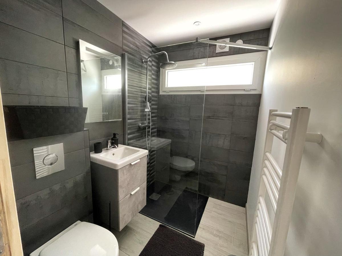 Les Appartements Du Carnot - Terrasses Et Jardins La Rochelle  Exterior photo