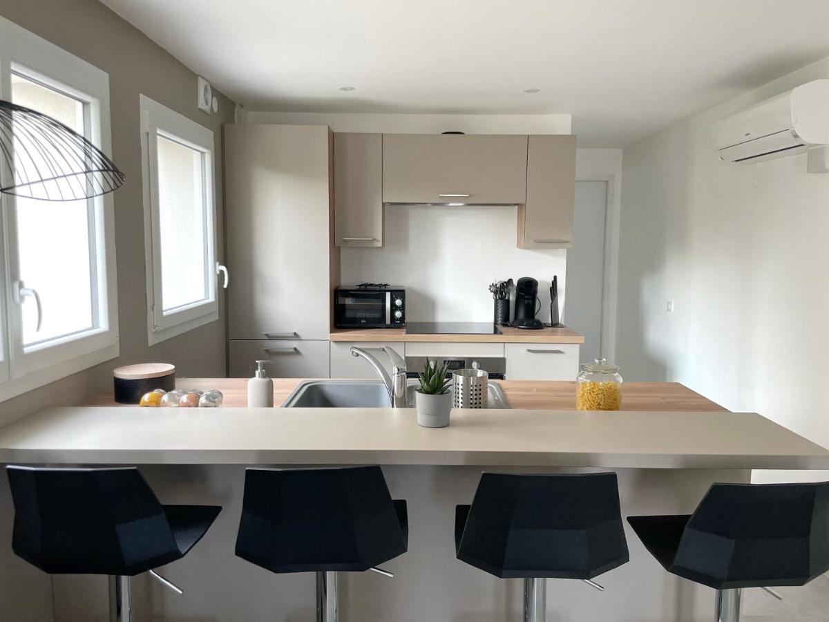 Les Appartements Du Carnot - Terrasses Et Jardins La Rochelle  Exterior photo