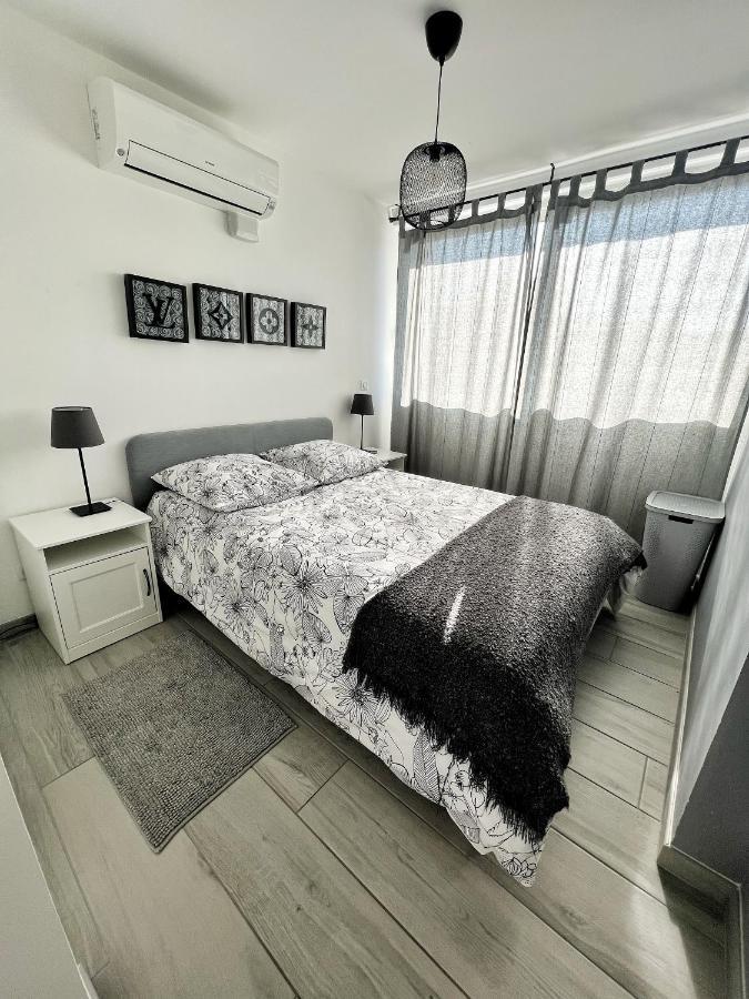Les Appartements Du Carnot - Terrasses Et Jardins La Rochelle  Exterior photo