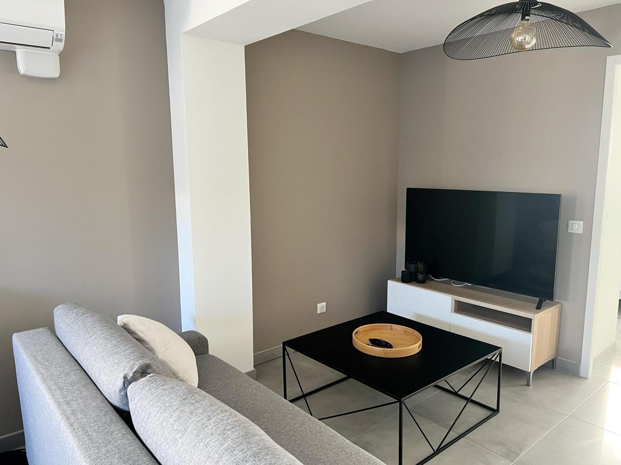 Les Appartements Du Carnot - Terrasses Et Jardins La Rochelle  Exterior photo